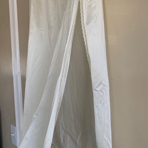 Vanity Fair Cream Beige Ling Half Slip Sz.M Undergarment - Picture 2 of 5